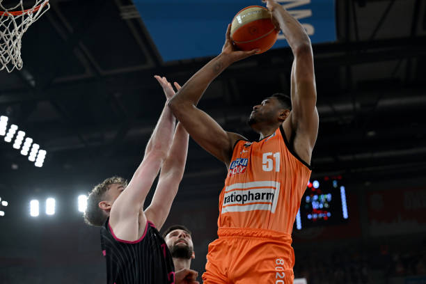 展的今天 展的今天