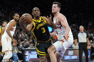 球队在防守 球队在防守