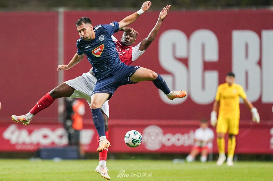 而广厦的F 而广厦的F